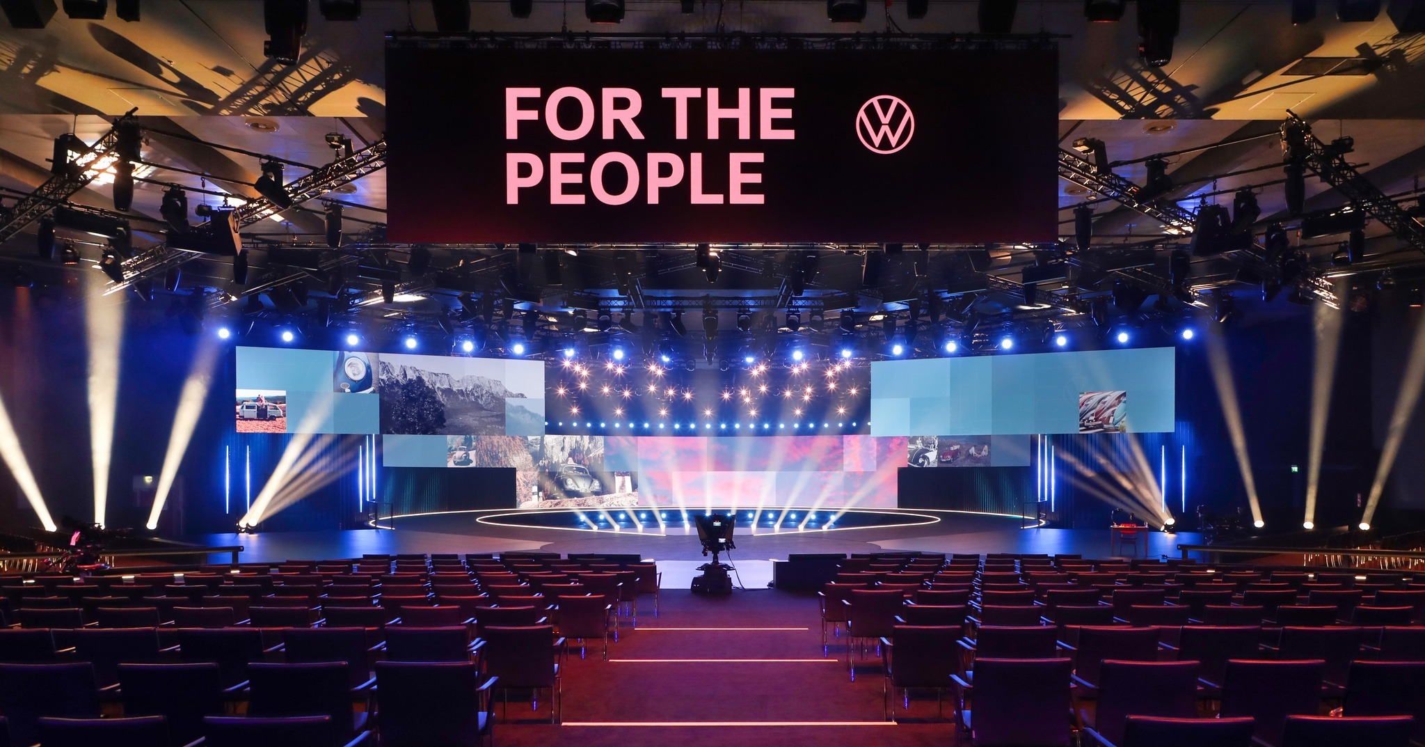 As a leading provider of event technology, PRG provided rigging, lighting, audio and video technology, and intercom technology to celebrate the world premiere of the "ID.2all" show car of VW in Hamburg.