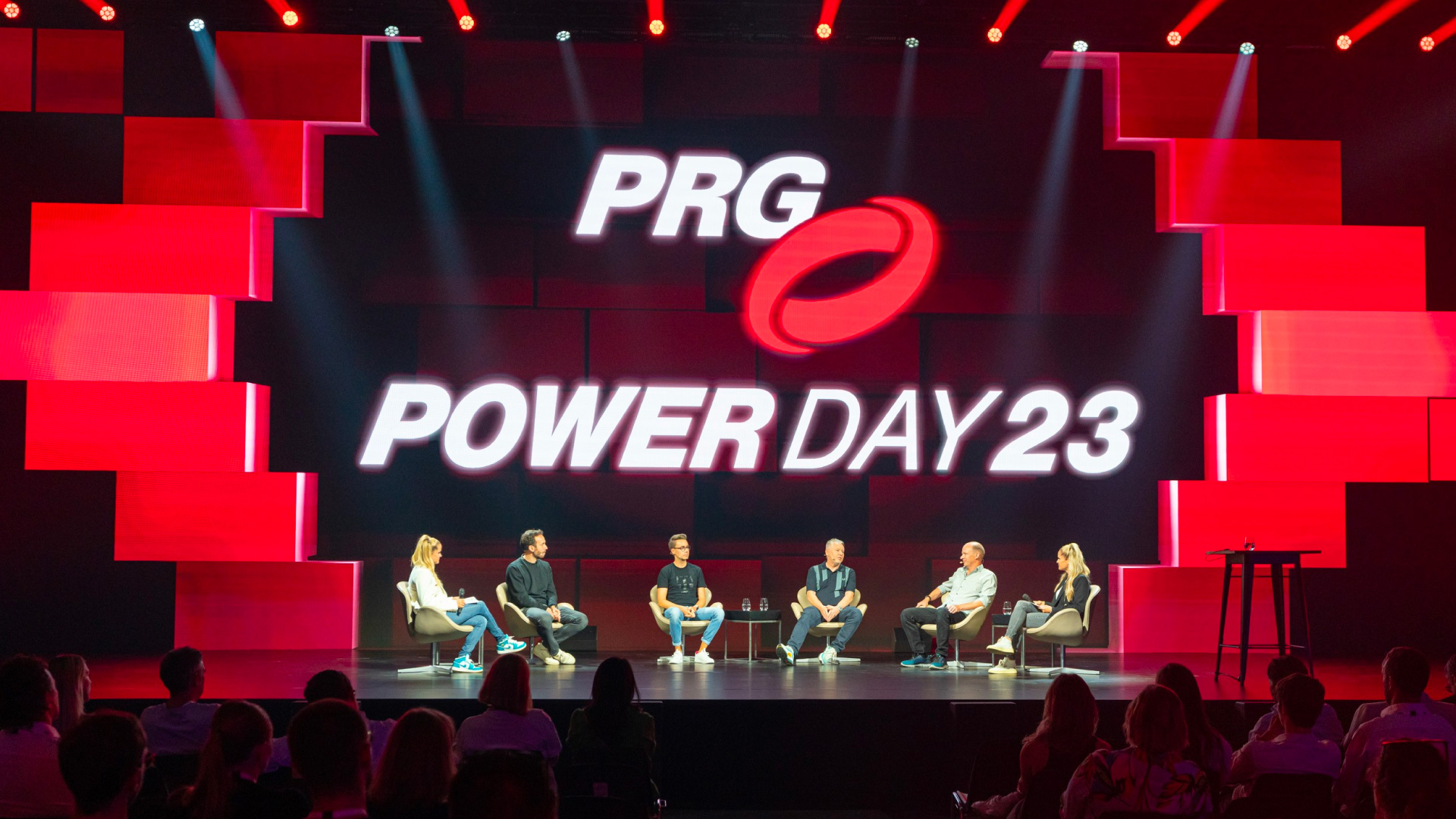 De eerste PRG Powerday 2023 vond plaats in Keulen op 19 juni 2023 en inspireerde gasten met een divers programma rond livethinking, netwerken en 360° Plus.