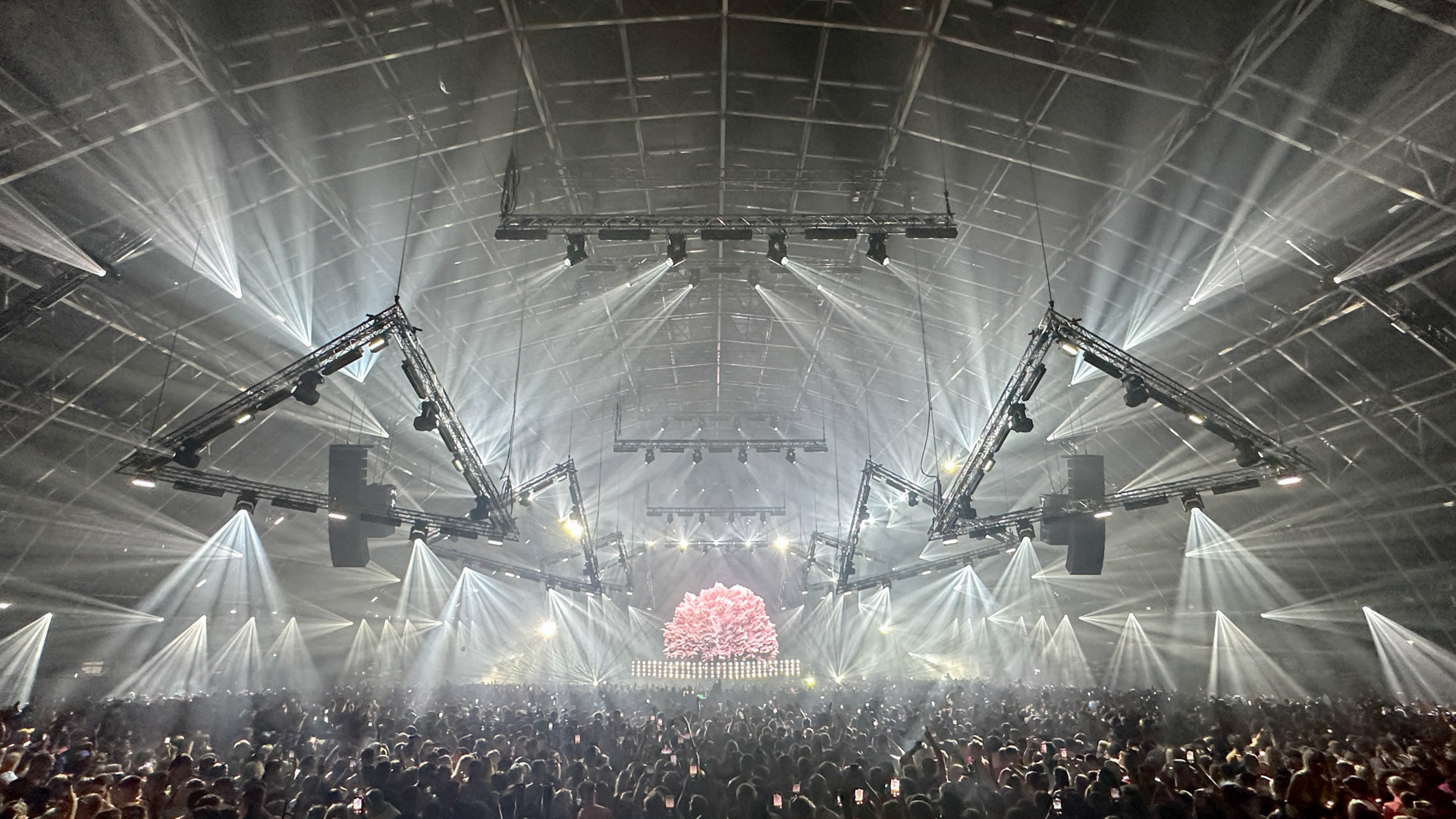PRG continues to support Creamfield North Festival in 2023 with world-class video, lighting, rigging and automation technology.